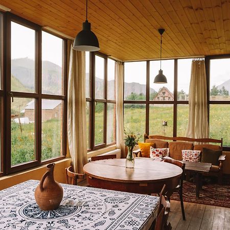 Arte In Kazbegi Otel Dış mekan fotoğraf