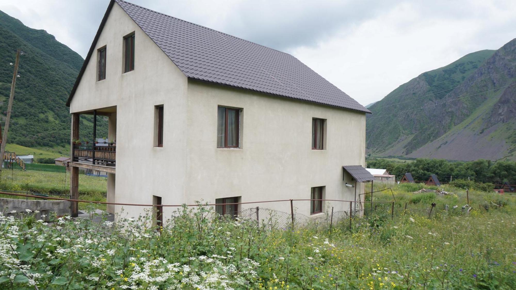 Arte In Kazbegi Otel Dış mekan fotoğraf