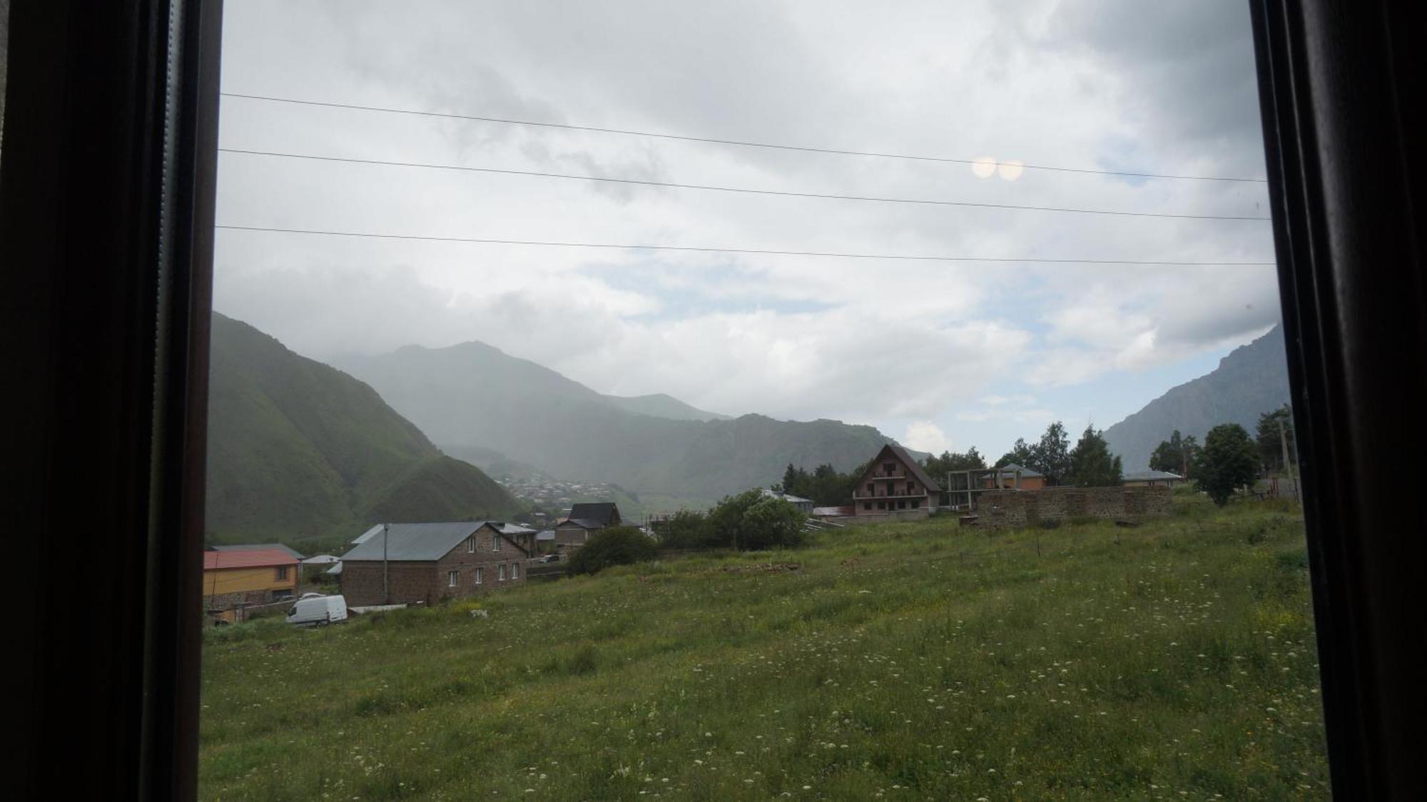 Arte In Kazbegi Otel Dış mekan fotoğraf