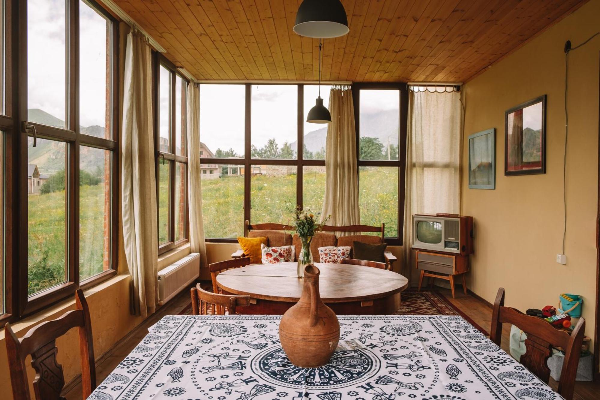 Arte In Kazbegi Otel Dış mekan fotoğraf