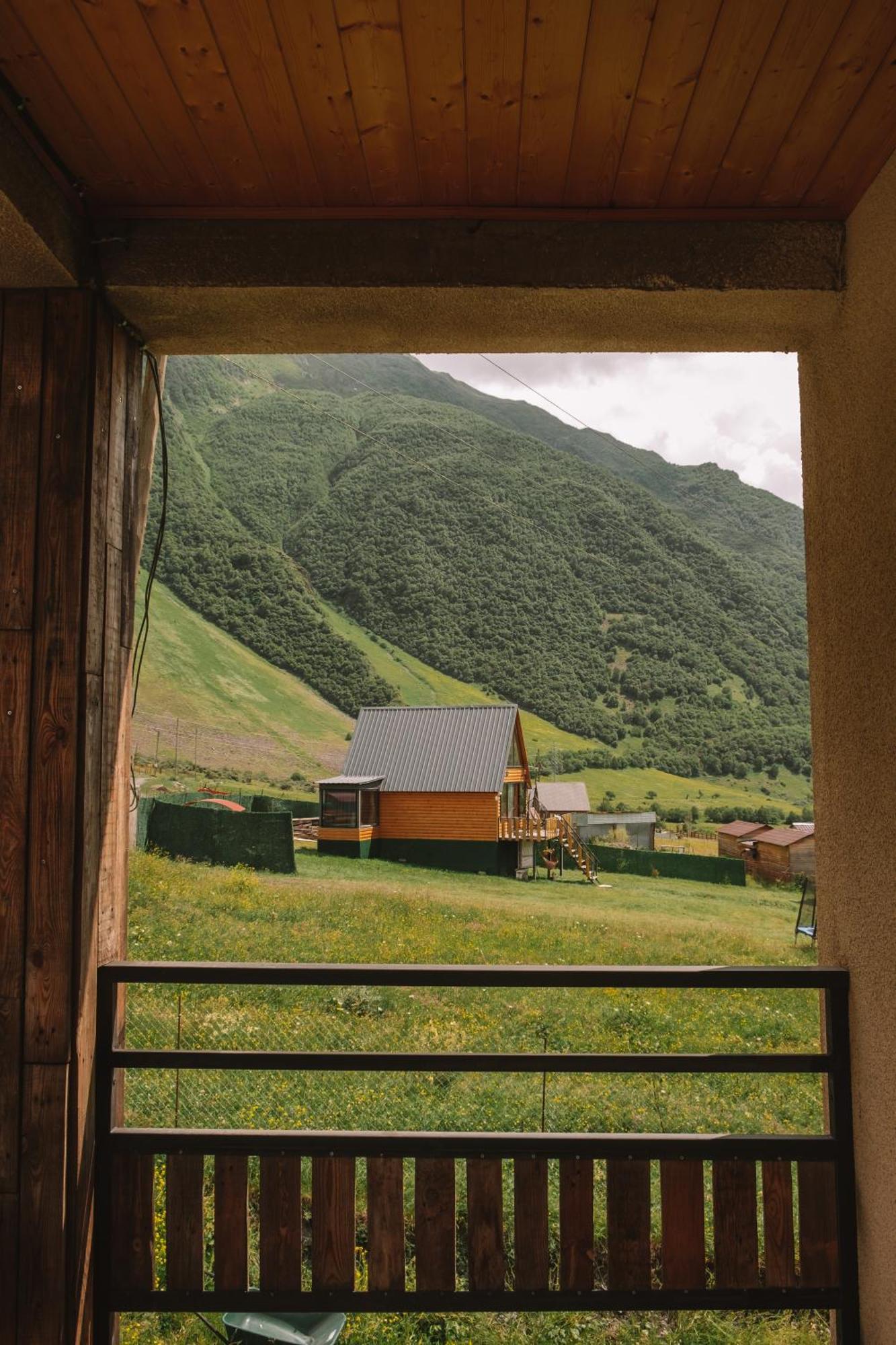 Arte In Kazbegi Otel Dış mekan fotoğraf