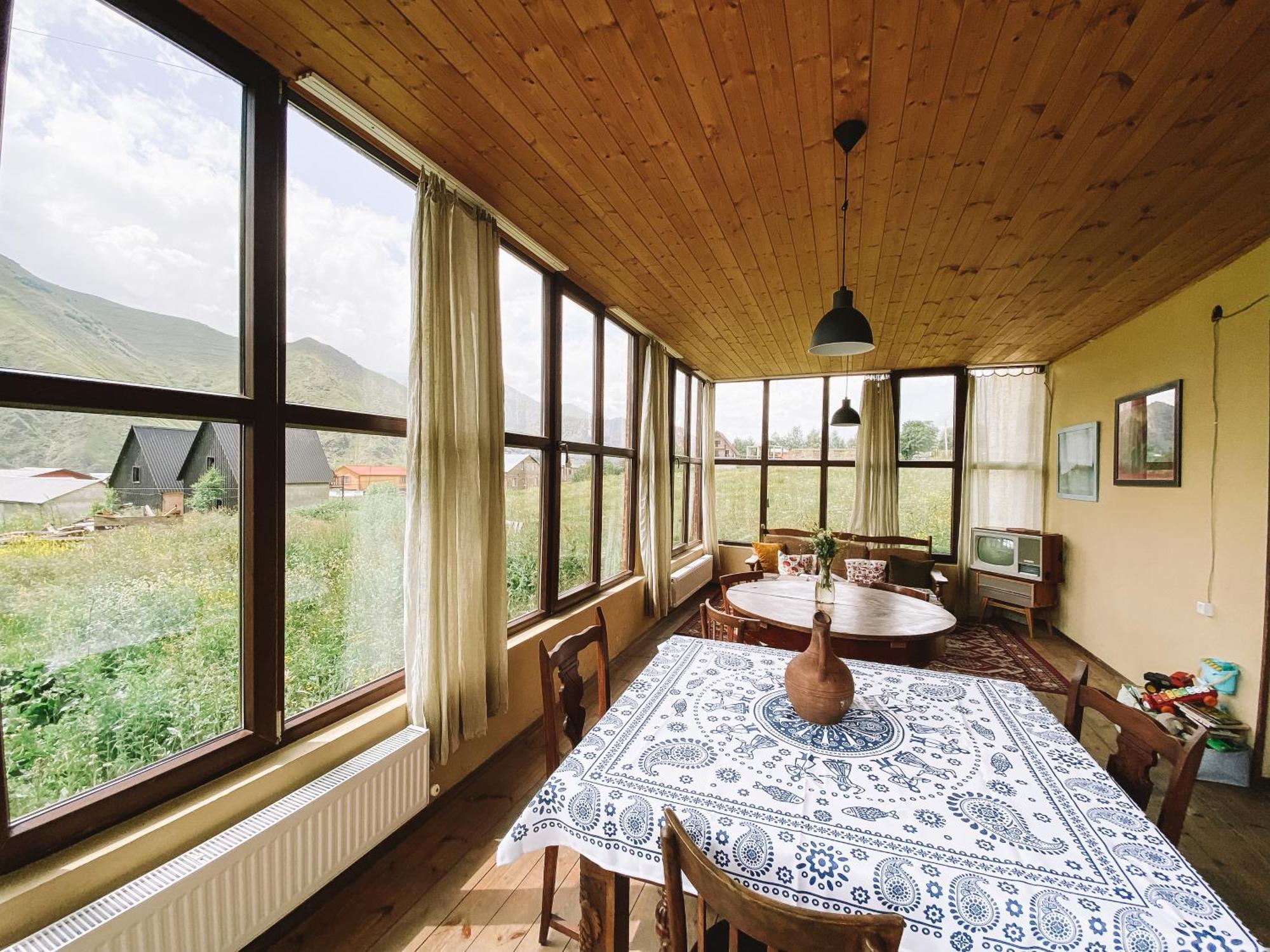 Arte In Kazbegi Otel Dış mekan fotoğraf