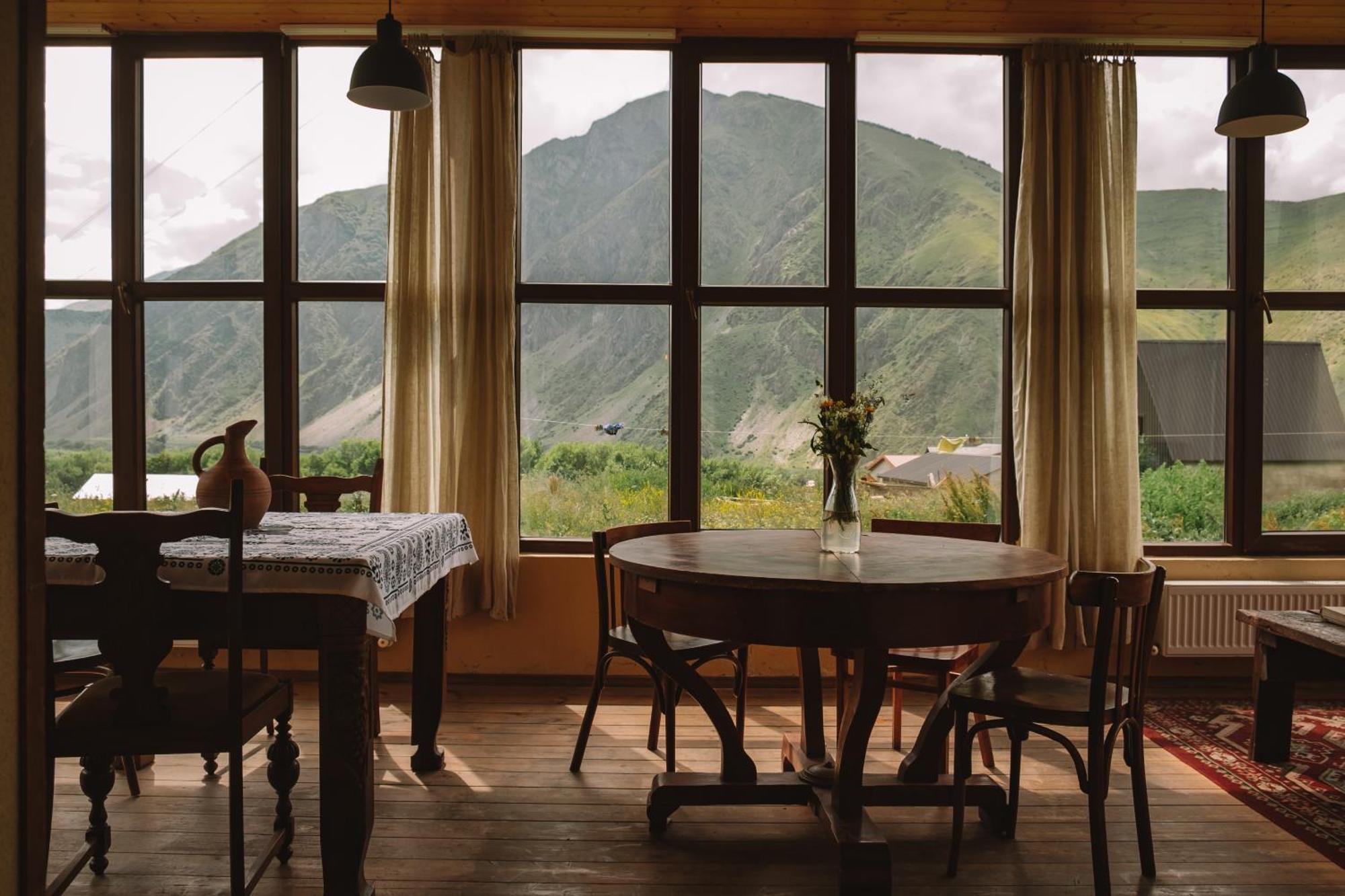 Arte In Kazbegi Otel Dış mekan fotoğraf